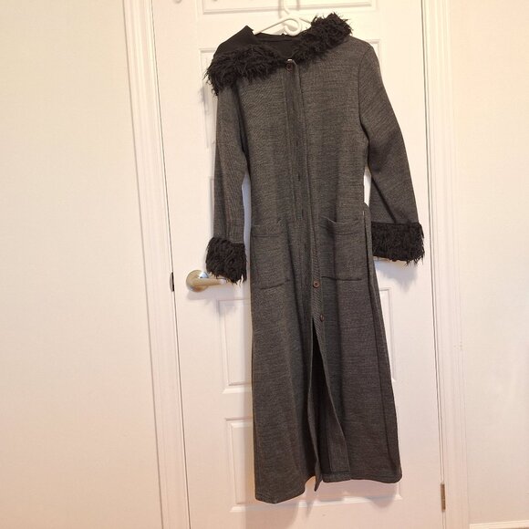 Made in Italy Very long dark grey sweater coat with hoody and faux fur trims - Picture 10 of 16